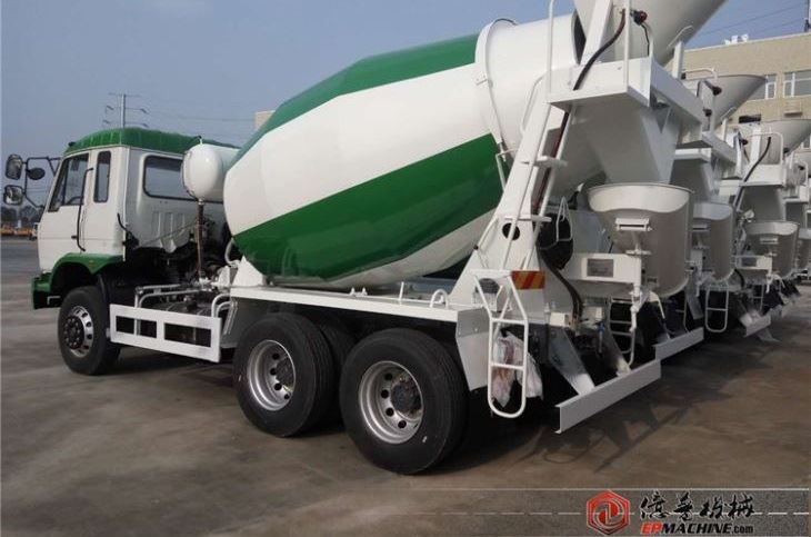 Trakk tal-mixer tal-konkrit dongfeng